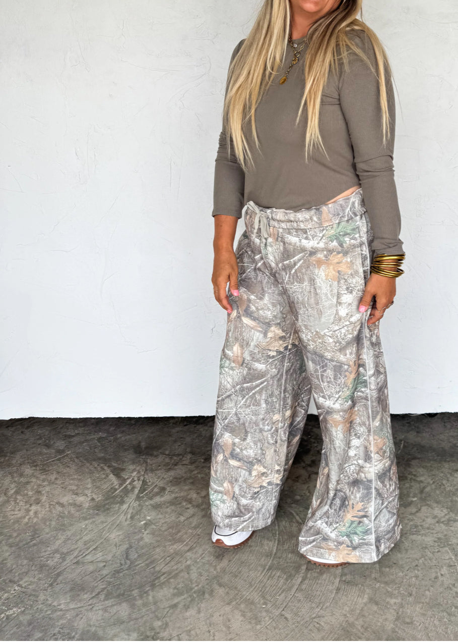 DRIFT AWAY WIDE LEG JOGGERS